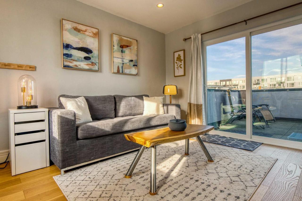 Denver Townhome With Hot Tub, Walk To Empower Field! Экстерьер фото